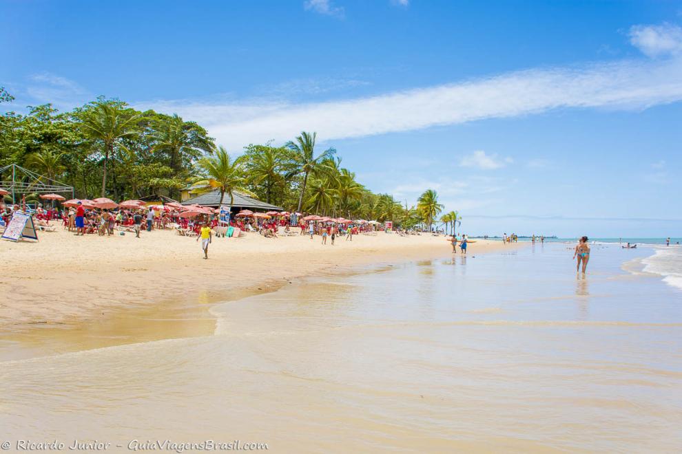 Fotos da Praia de Taperapuan, em Porto Seguro, BA