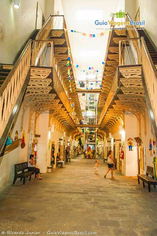 Imagem da antiga cadeia que hoje abriga a Casa da Cultura, no Recife.