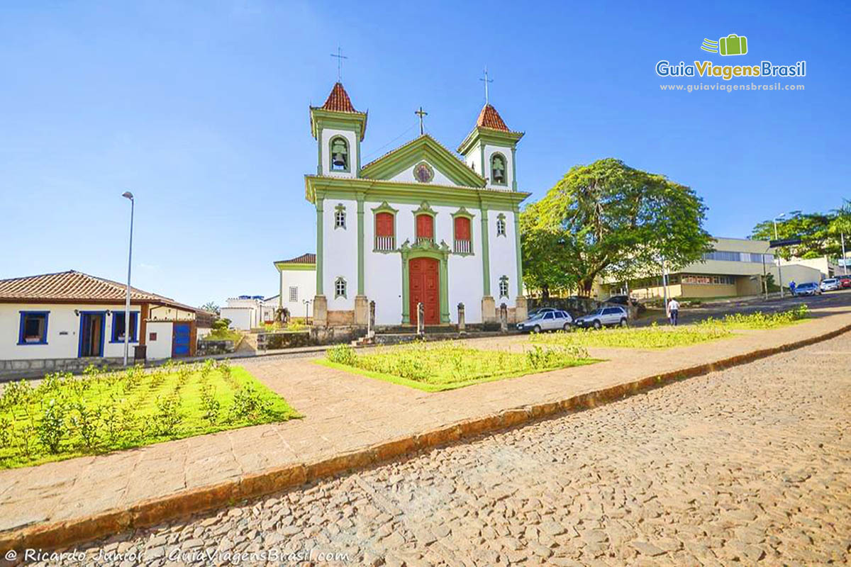 Imagem da famosa e muito visitada Igreja Matriz Santo Antonio, em Santa Bárbara.