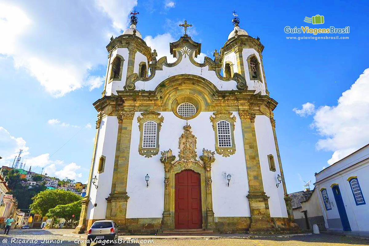 Imagem da linda igreja, em São João Del Rei.