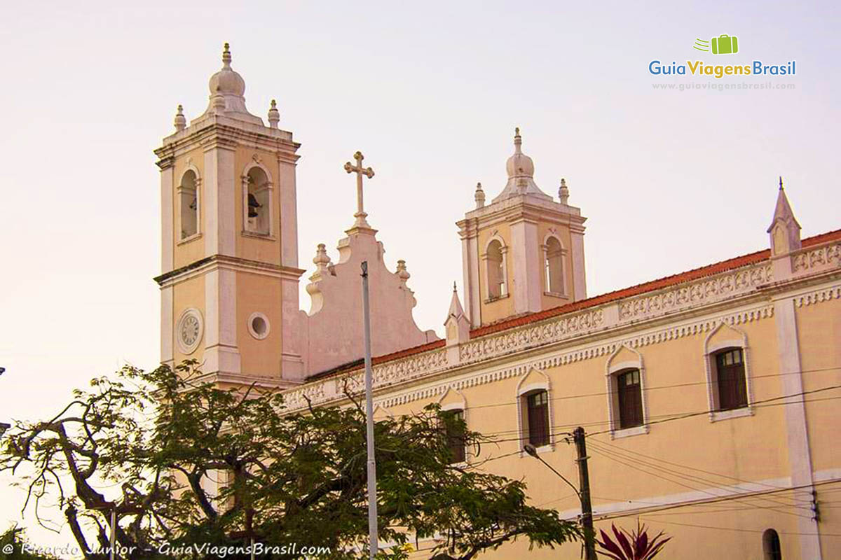 Imagens lateral da igreja em Penedo, Alagoas, Brasil.