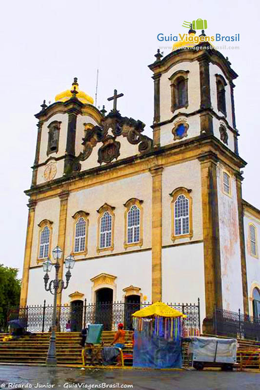 Imagem aproximada da Igreja do Senhor Bonfim.