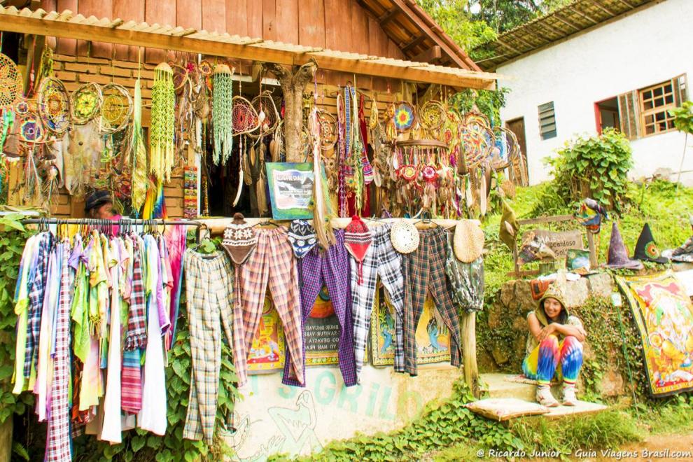 Lojinha hippie na Vila de Maromba